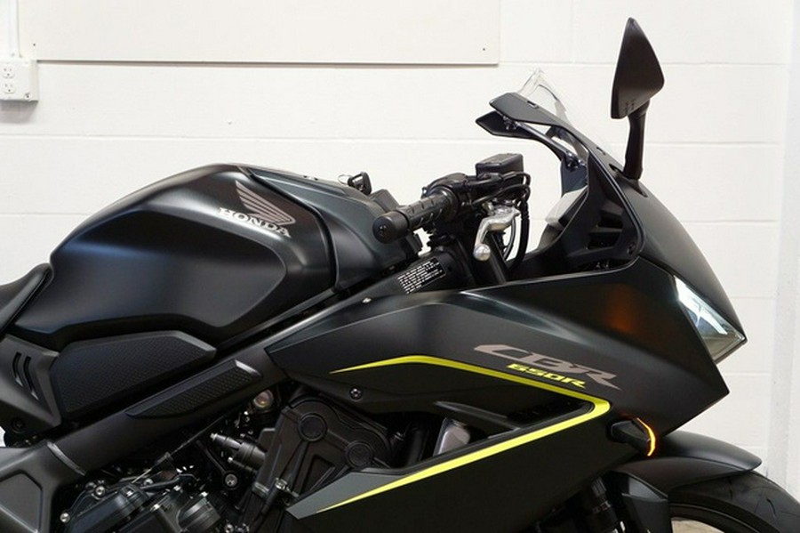 2026 Honda CBR650R E-Clutch E-Clutch