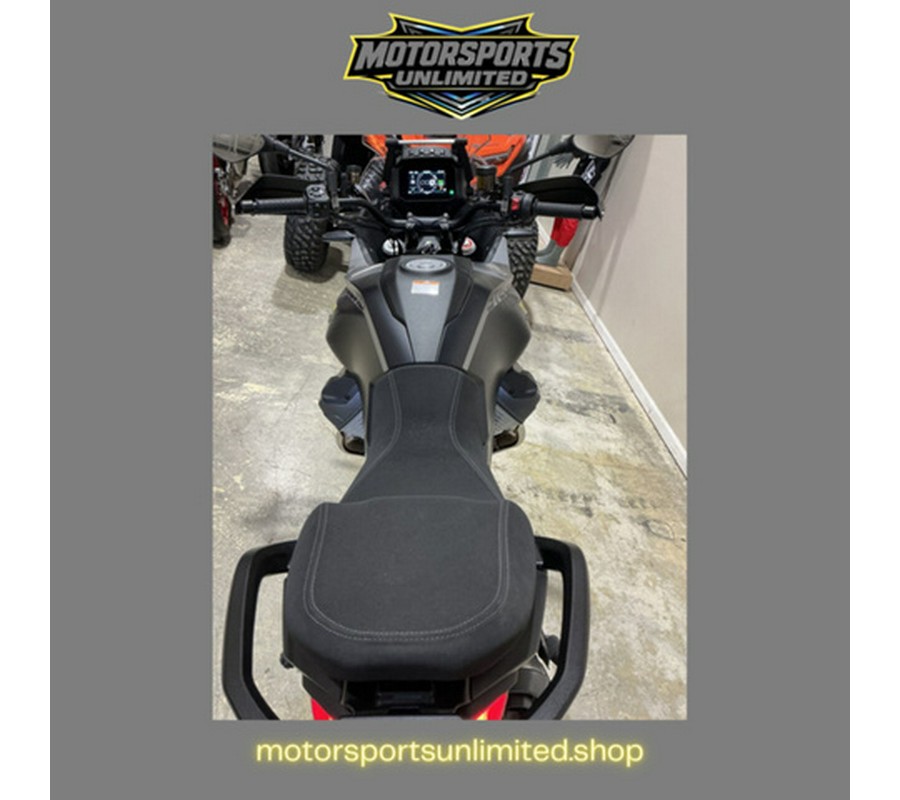 2025 MOTO GUZZI Stelvio