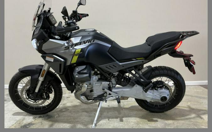 2025 MOTO GUZZI Stelvio