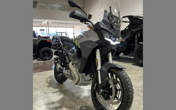 2025 MOTO GUZZI Stelvio