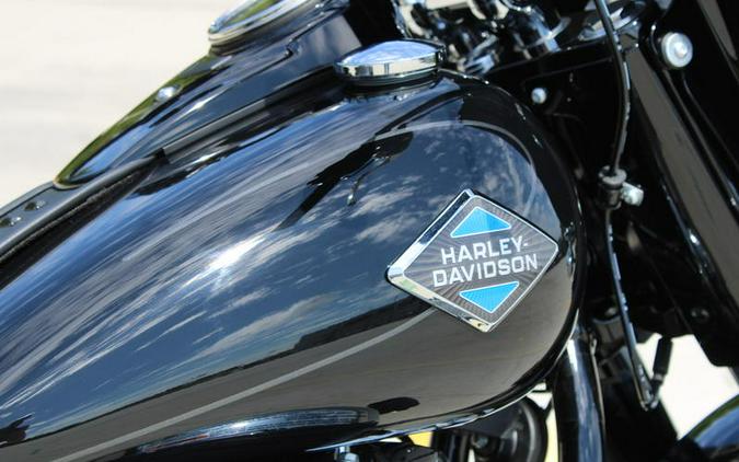 2026 Harley-Davidson® FLHC - Heritage Classic