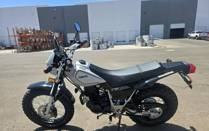 2027 Yamaha TW 200