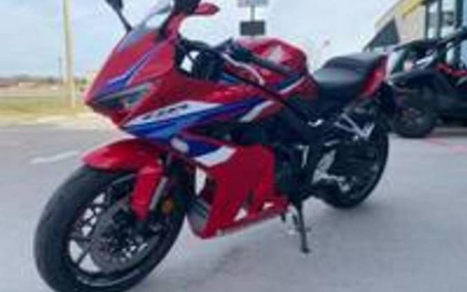2026 Honda CBR650R E-Clutch