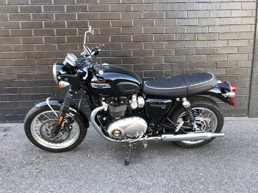 2024 Triumph Bonneville T100