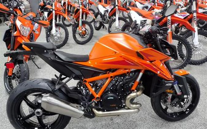 2024 KTM 1390 Super Duke R Evo First Look [17 Fast Facts]