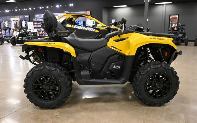 2024 Can-Am OUTLANDER MAX XT 700