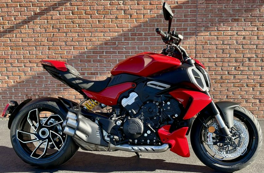 Used 2024 Ducati Diavel V4