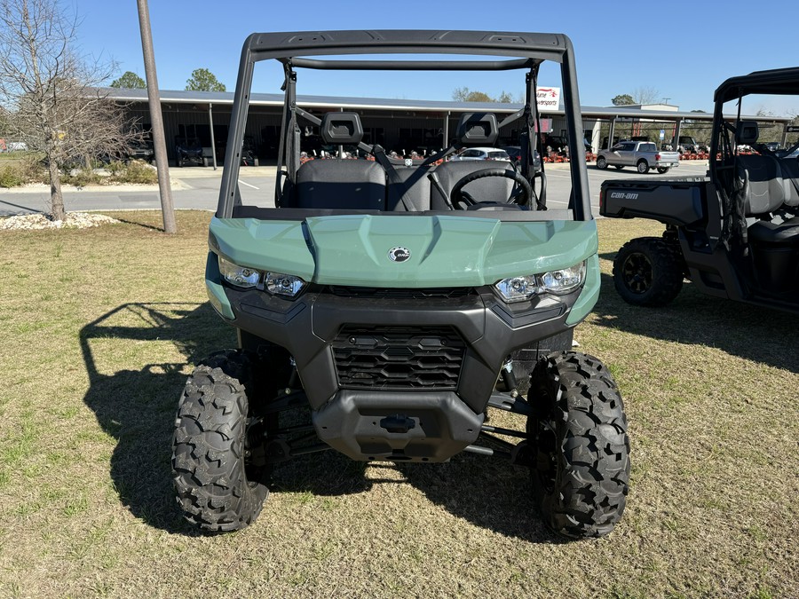 2026 Can-Am Defender HD7