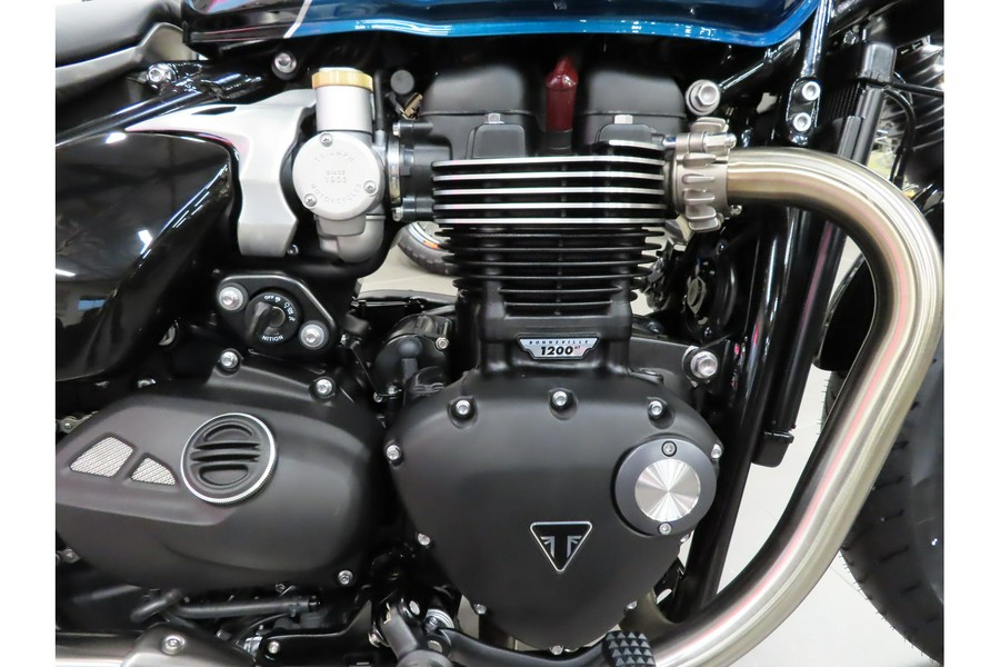 2026 BONNEVILLE BOBBER - Triumph