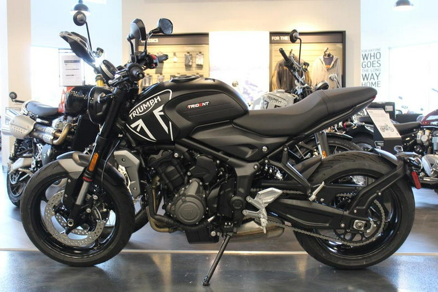 2024 Triumph Trident 660 Matte Jet Black/Matte Silver Ice