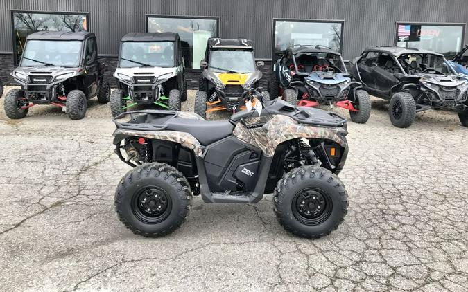 2025 Can-Am® Outlander DPS 700 Wildland Camo