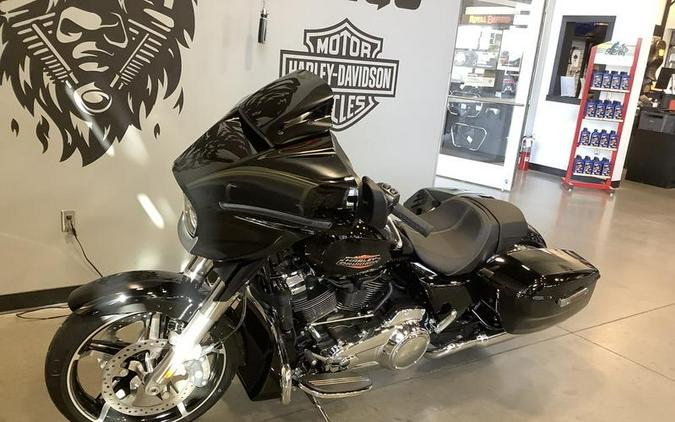 2025 Harley-Davidson® FLHX - Street Glide®