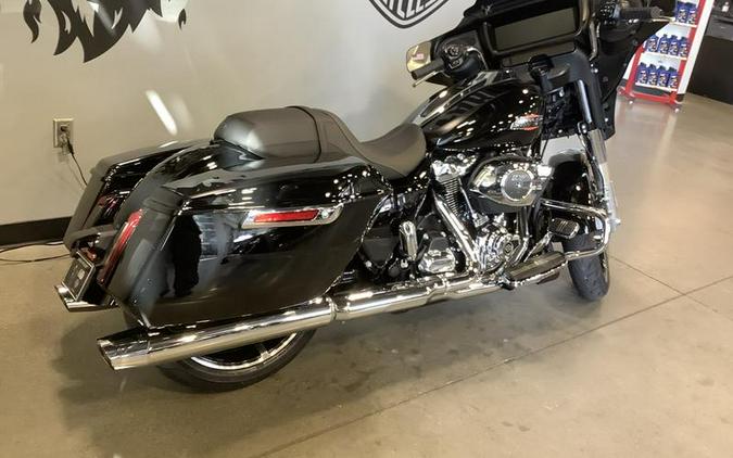 2025 Harley-Davidson® FLHX - Street Glide®