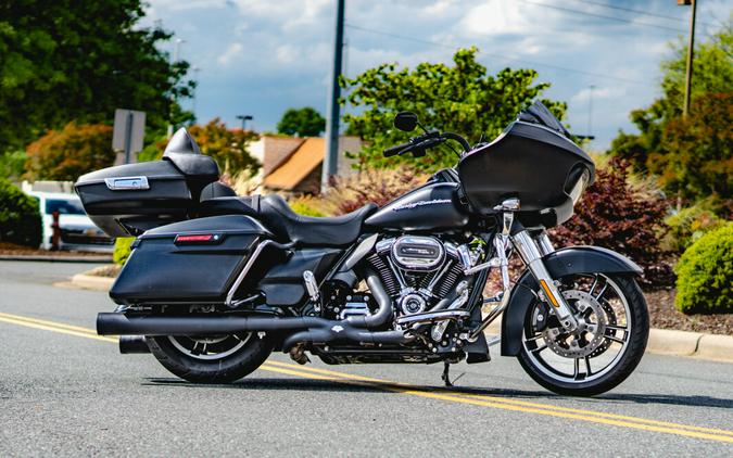 FLTRXS 2017 Road Glide® Special