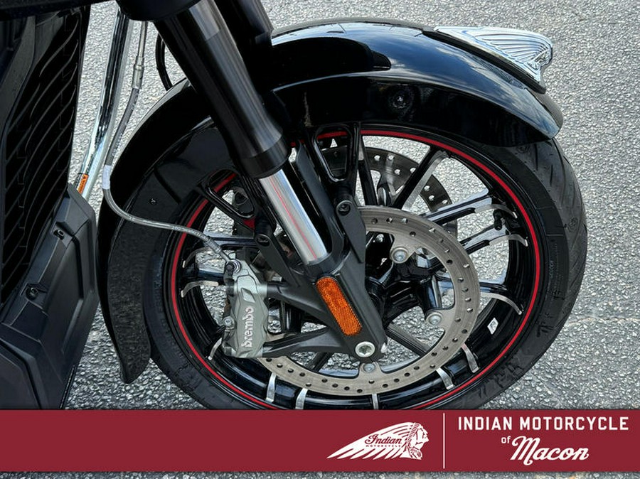 2023 Indian Motorcycle® Challenger® Limited Black Metallic