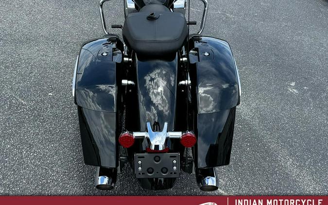 2023 Indian Motorcycle® Challenger® Limited Black Metallic