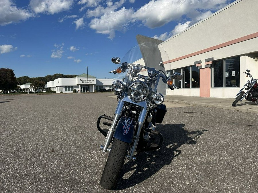 2013 Harley-Davidson® FLD - Dyna® Switchback™