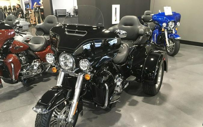 2024 Harley-Davidson FLHTCUTG - Tri Glide Ultra