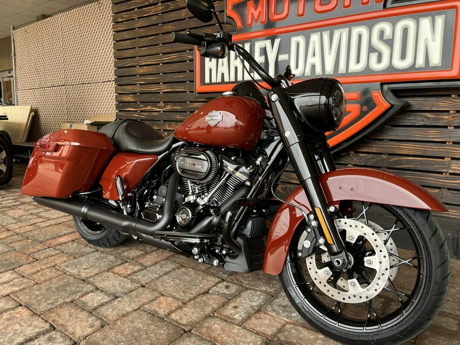 2024 FLHRXS Road King Special