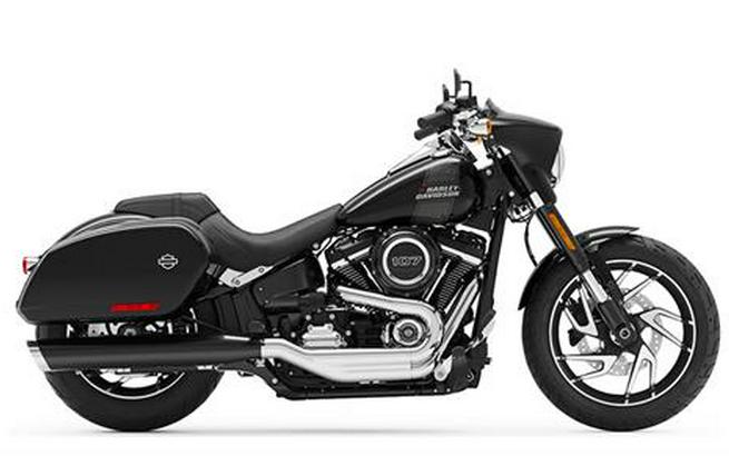 2021 Harley-Davidson Sport Glide Review: Two-Wheeled Convertible