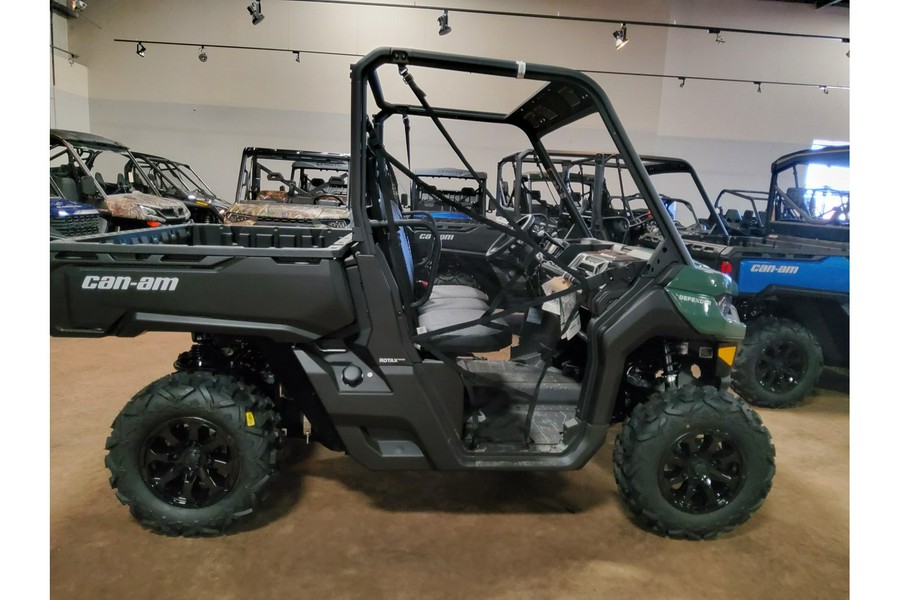 2023 Can-Am DEFENDER DPS HD7