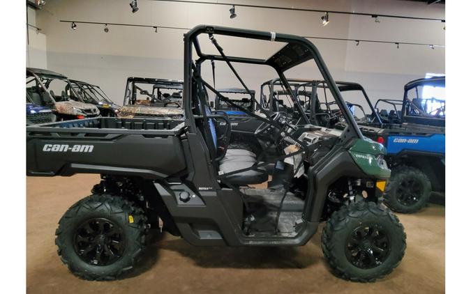 2023 Can-Am DEFENDER DPS HD7