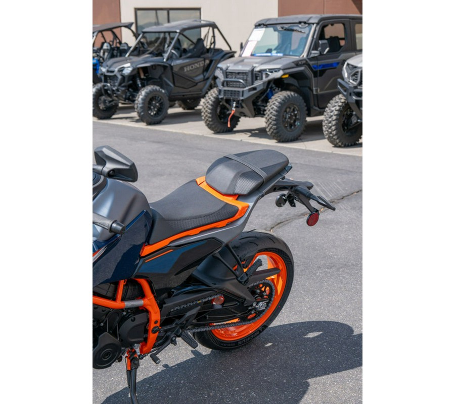 2024 KTM Duke 390