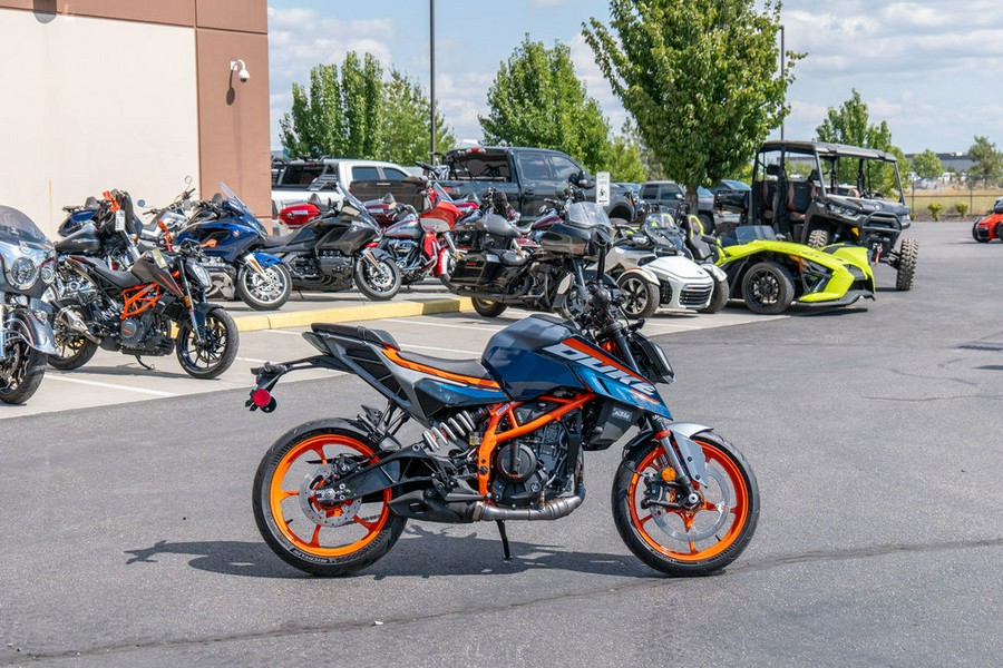 2024 KTM Duke 390