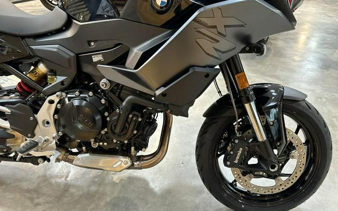 2023 BMW F 900 XR Triple Black