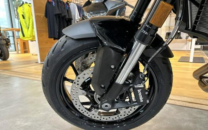 2023 BMW F 900 XR Triple Black