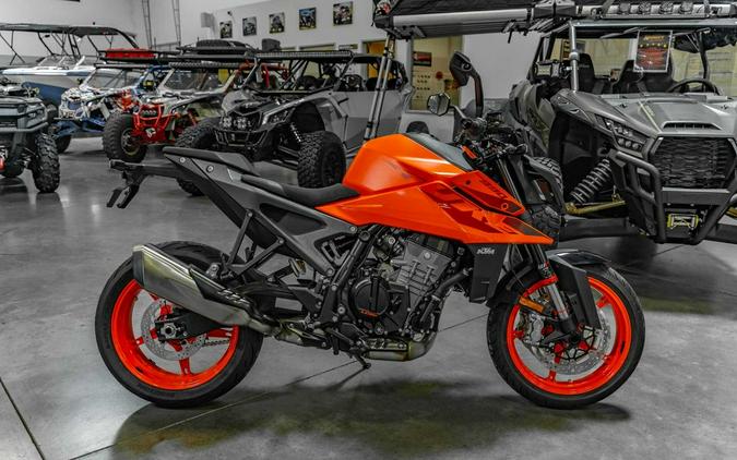 2024 KTM 990 Duke