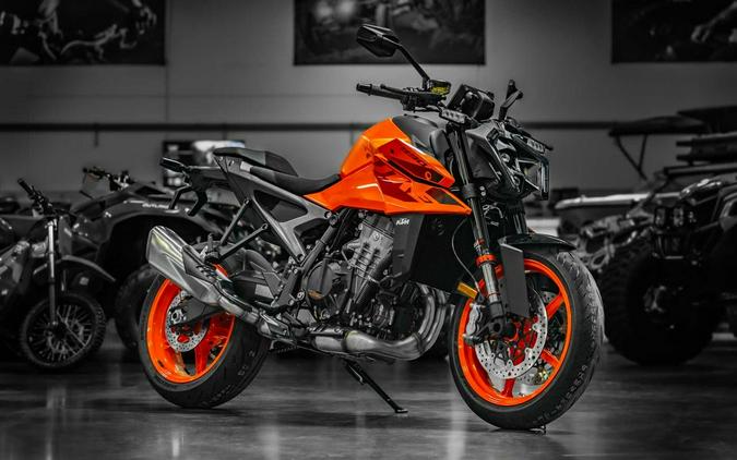 2024 KTM 990 Duke