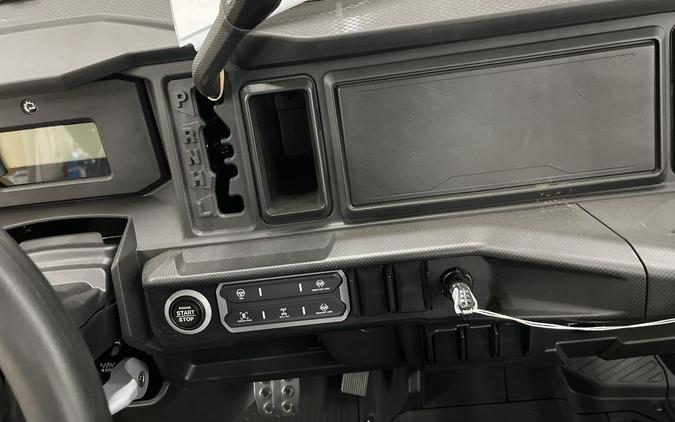 2026 Can-Am DEFENDER XT 65 HD11 - STEALTH BLACK