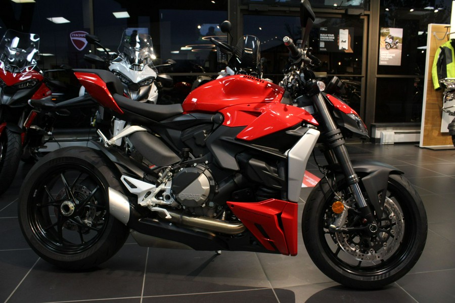 2023 Ducati Streetfighter V2