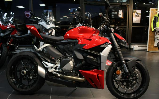 2023 Ducati Streetfighter V2