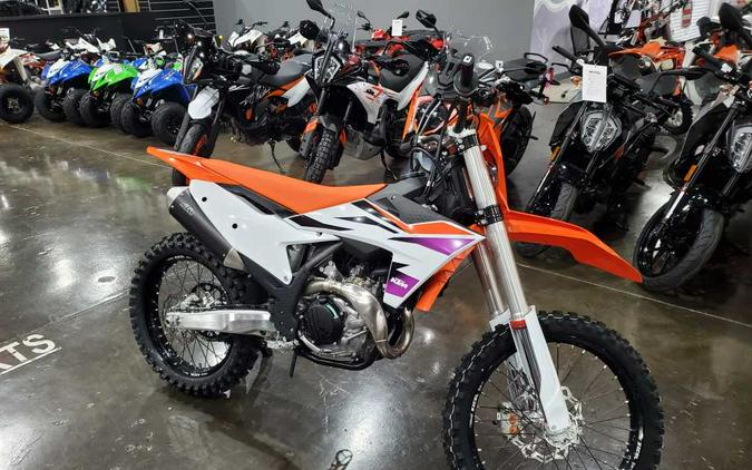 2024 KTM 450 SX-F Factory Edition First Look [17 Fast Facts]