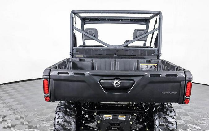 2024 Can-Am® Defender DPS HD7 Tundra Green