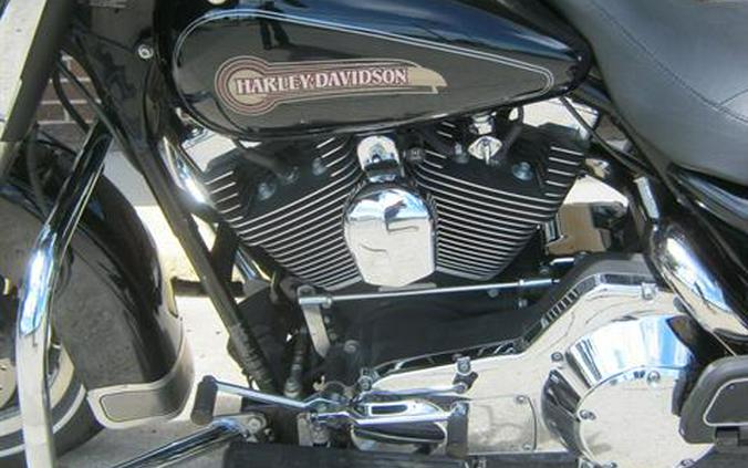 2005 Harley Davidson Electra Glide Classic {Carb.]