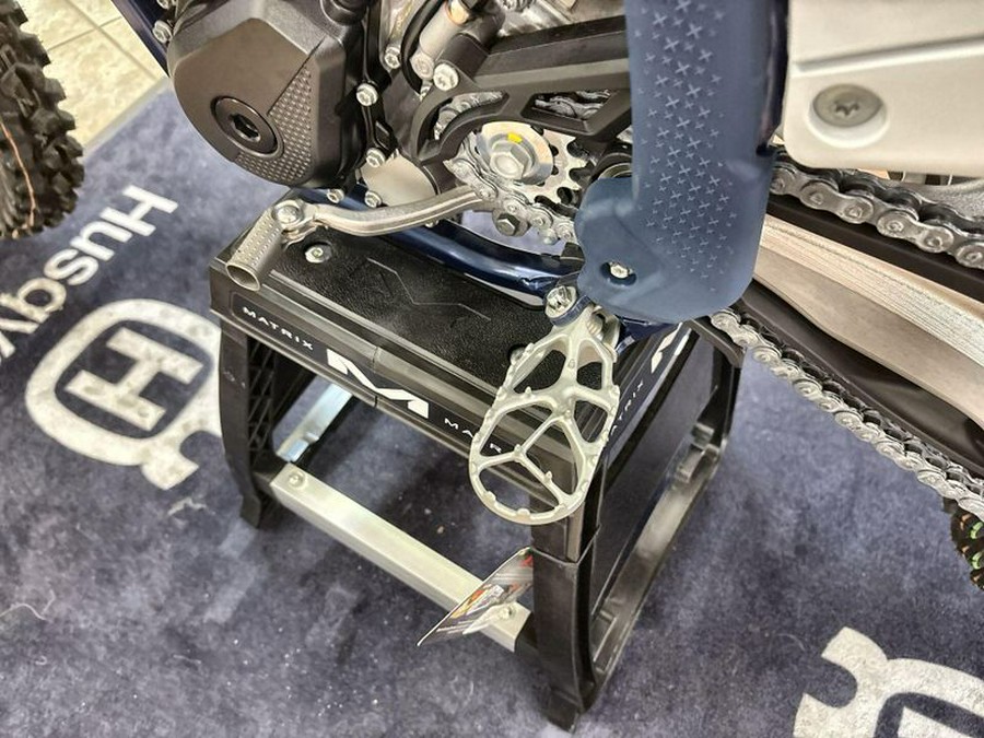 New 2025 HUSQVARNA FC 450