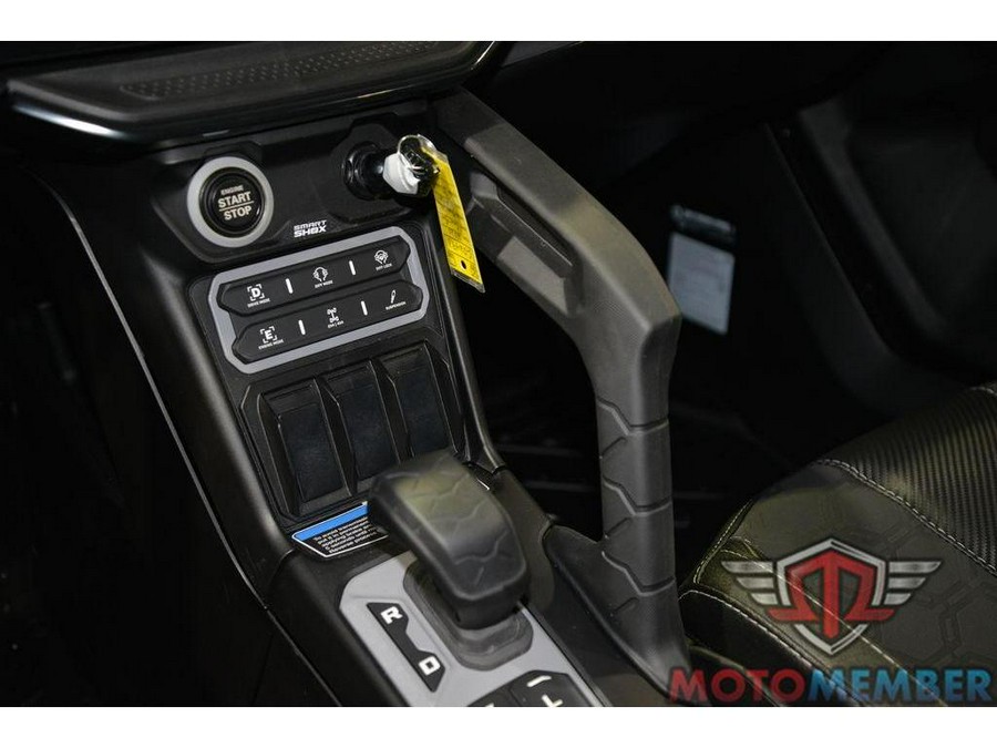 2025 Can-Am Maverick R Max X RS With Smart-Shox