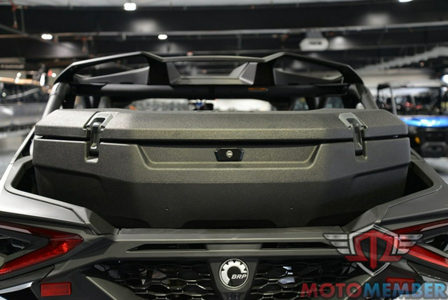 2025 Can-Am Maverick R Max X RS With Smart-Shox X rs