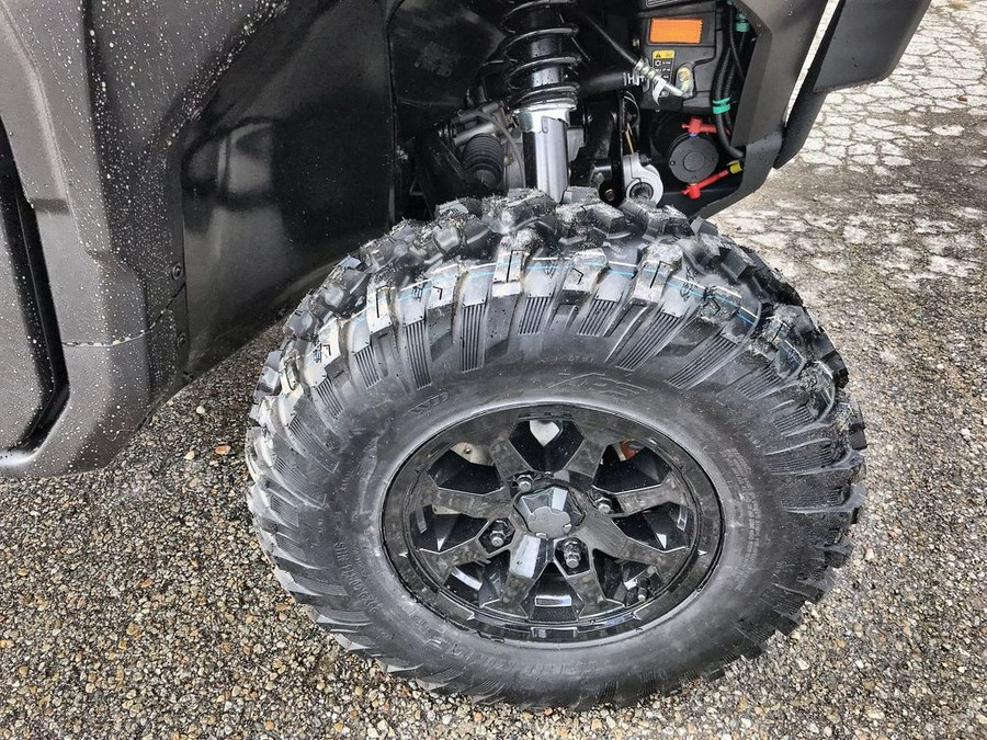 2026 Can-Am® Defender XT CAB HD11