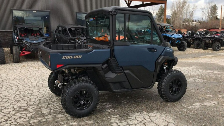 2026 Can-Am® Defender XT CAB HD11
