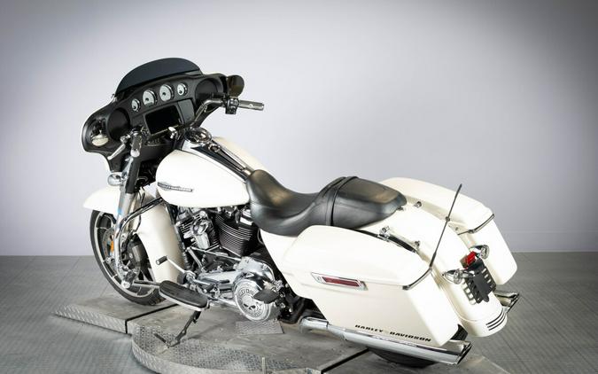 2022 Harley-Davidson Street Glide