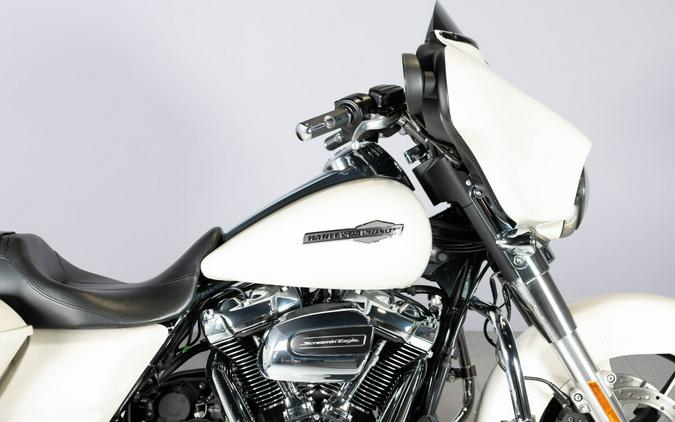 2022 Harley-Davidson Street Glide