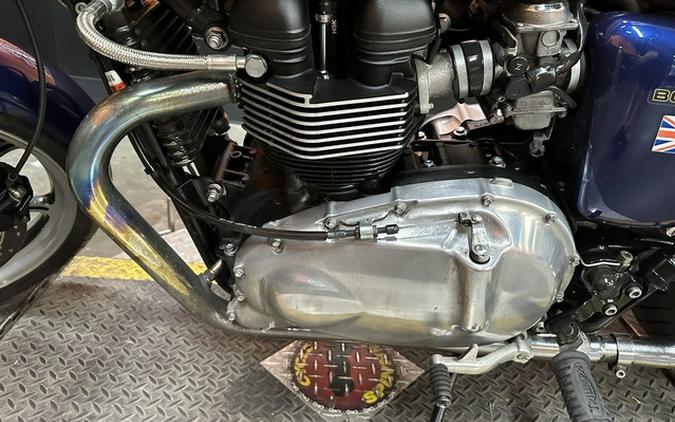 2012 Triumph Bonneville SE Two-Tones
