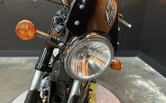 2012 Triumph Bonneville SE Two-Tones