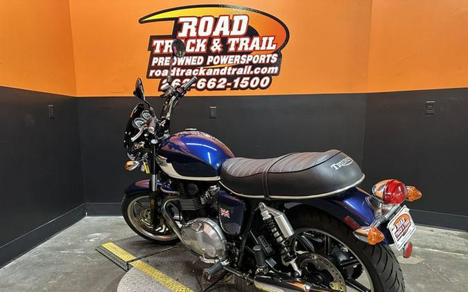 2012 Triumph Bonneville SE Two-Tones