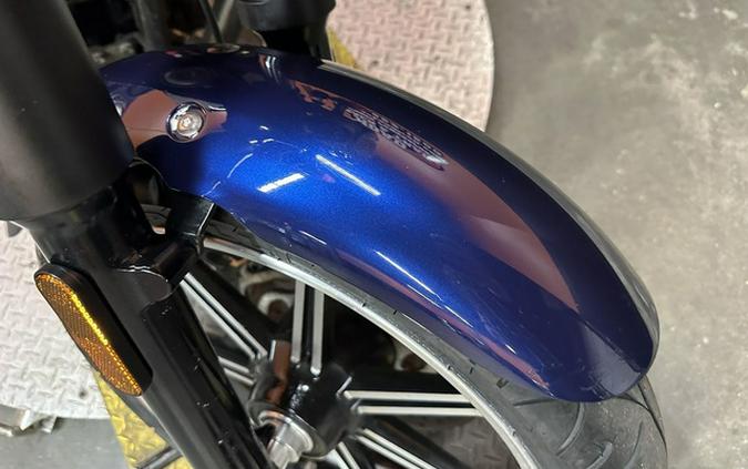 2012 Triumph Bonneville SE Two-Tones