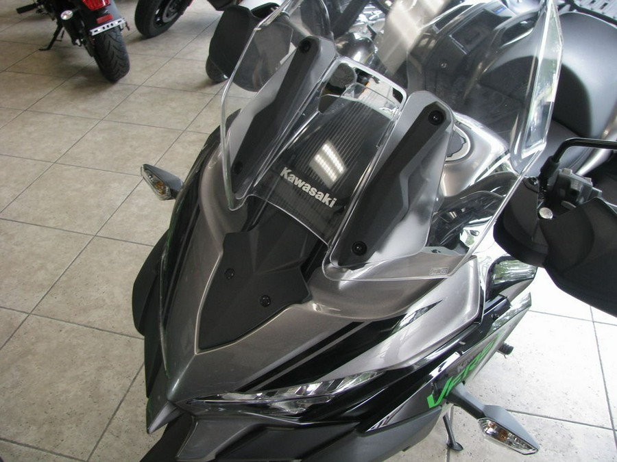 2023 Kawasaki Versys® 1000 SE LT+